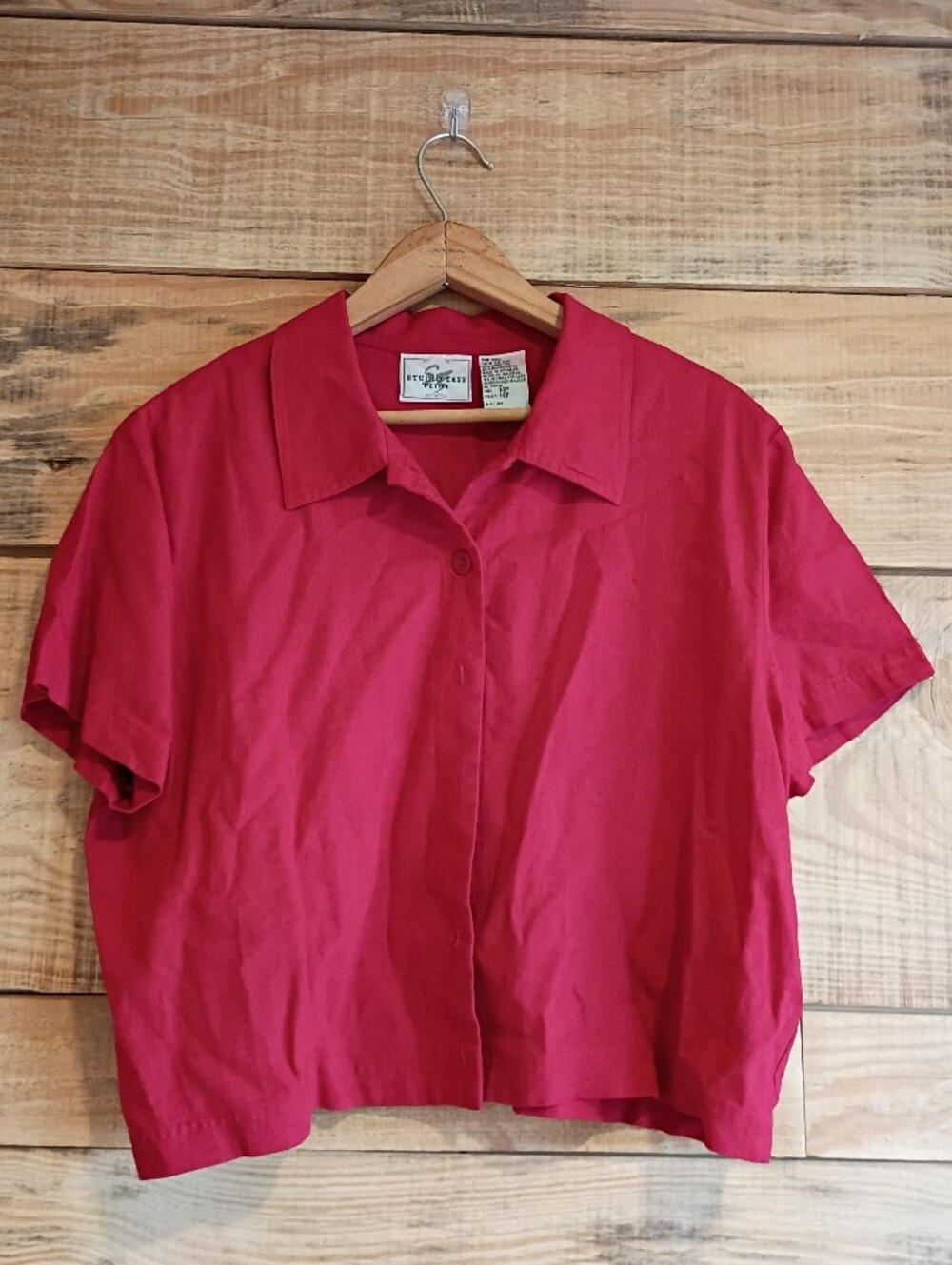 Vintage Red Linen Cropped Bright Red Short-Sleeve Button-Front Shirt Lagonlook